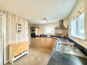 Photo 14- click for photo gallery